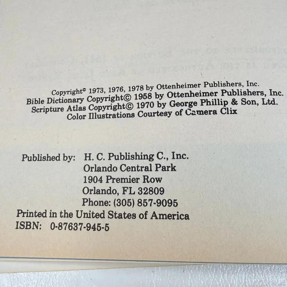 Vintage 1978 Regency Holy Bible KJV Red Letter Illustrated White Gold Gilt Jesus